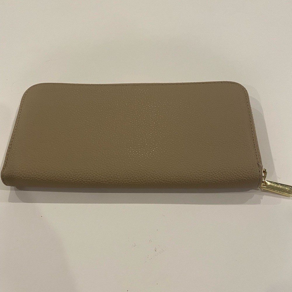 Tan Wallet